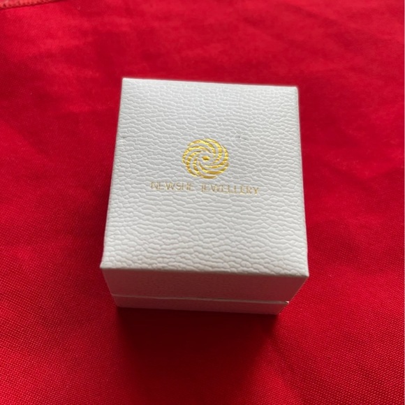 Engagement Set of Rings Sterling Silver size 9 - Picture 5 of 6